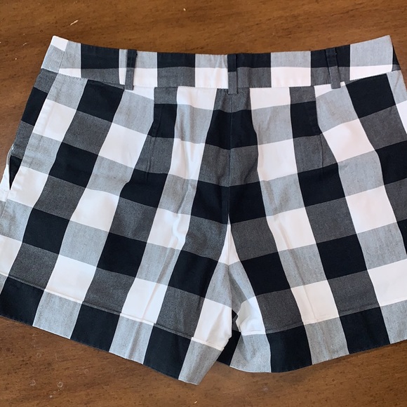EUC Loft black white Buffalo check gingham shorts sz  2 - Picture 3 of 4